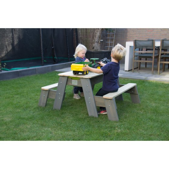 52-05-10-05-exit-aksent-zand-water-en-picknicktafel-2-bankjes-1