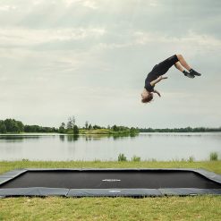 Trampoline ingraven